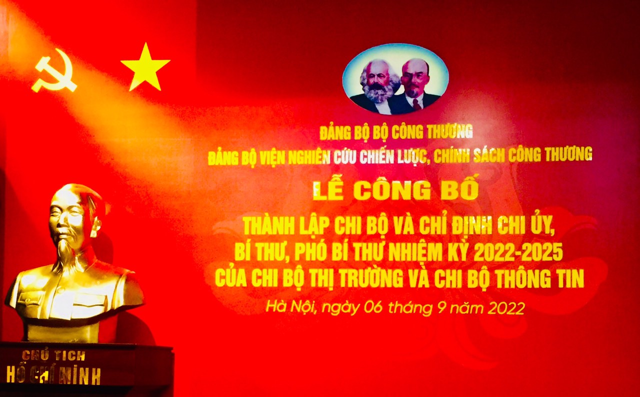 Lễ công bố thành lập Chi bộ và chỉ định Chi ủy Chi bộ Thị trường và Chi bộ Thông tin nhiệm kỳ 2022 - 2025