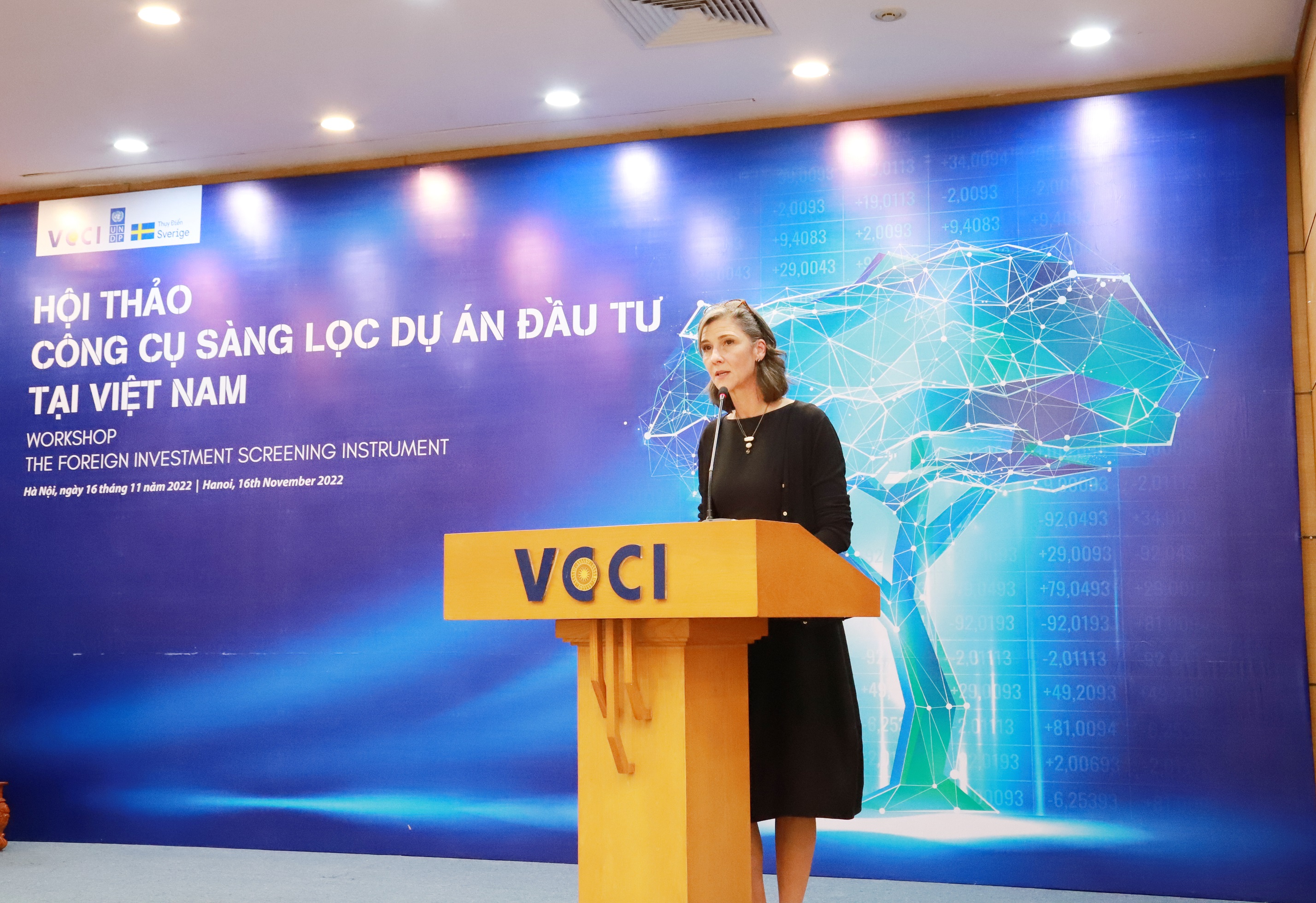 VCCI - Hội thảo Công cụ sàng lọc dự án đầu tư tại Việt Nam