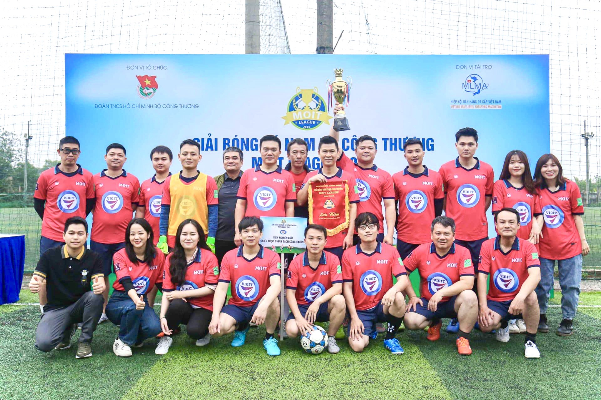 VIOIT tham dự MOIT League 2023, khi nhà Khoa học đá bóng