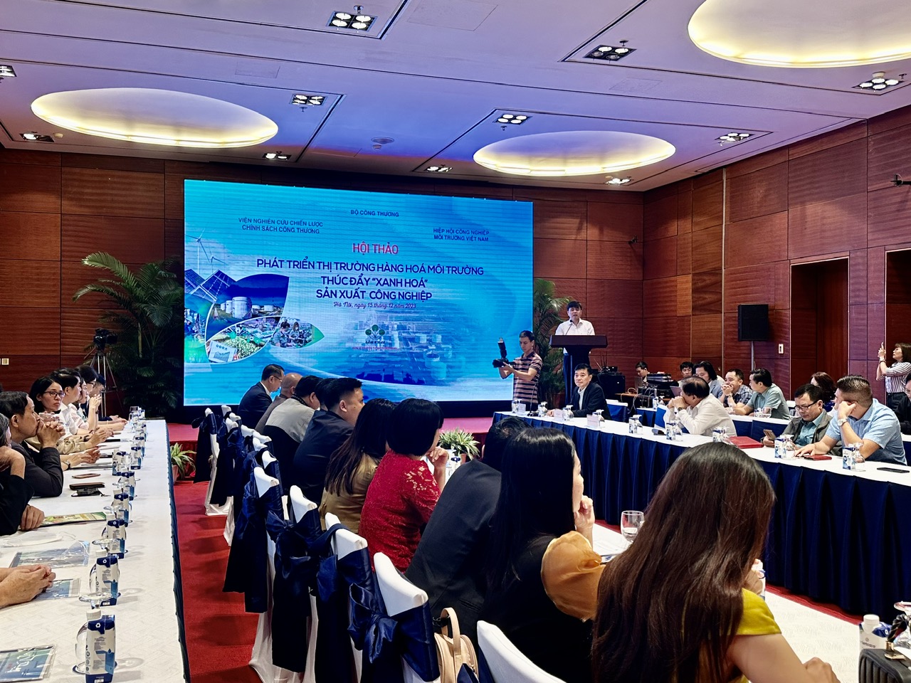 Hội thảo “Phát triển thị trường hàng hóa môi trường thúc đẩy xanh hóa sản xuất công nghiệp”