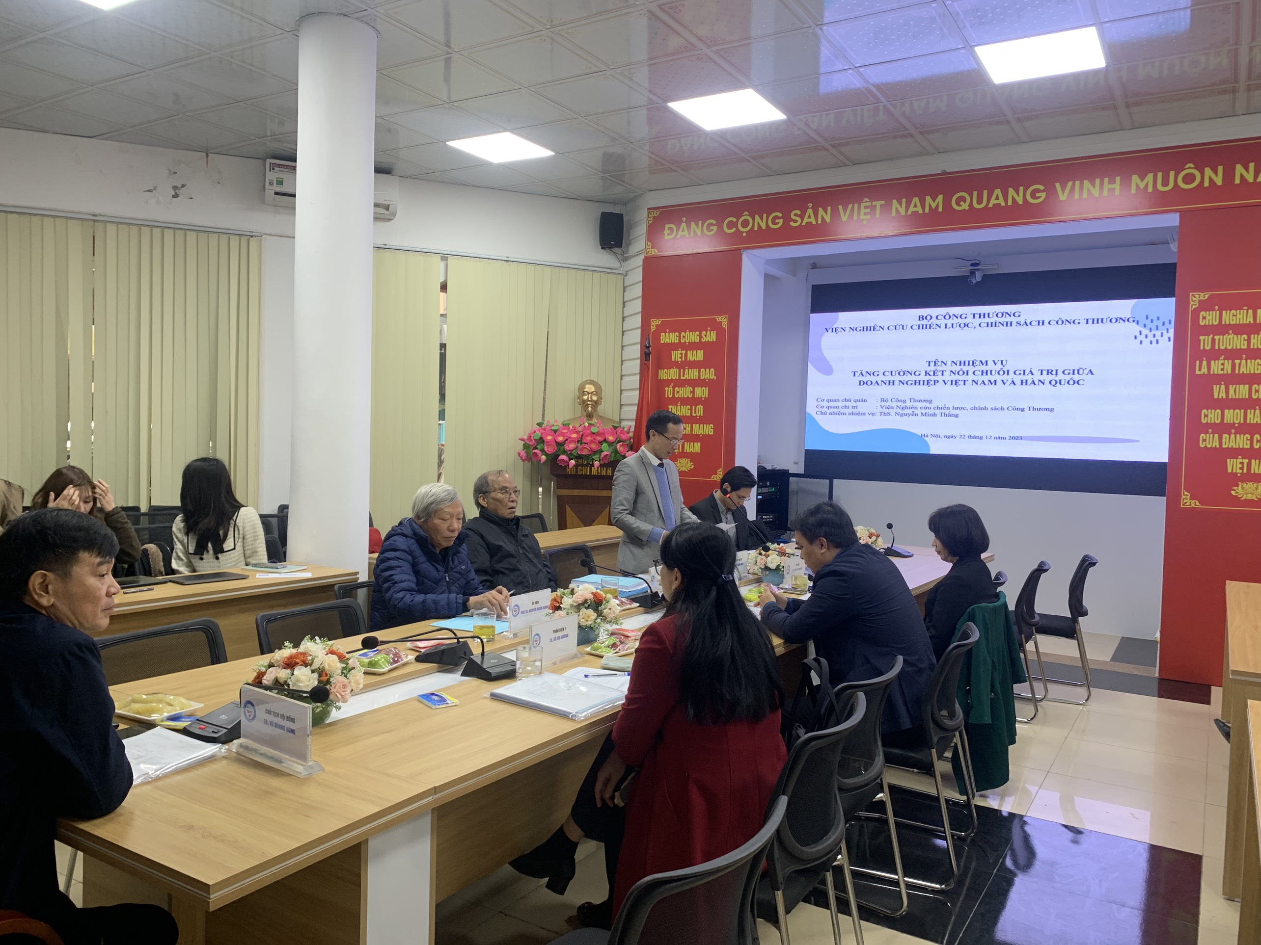 Nghiệm thu nhiệm vụ “Tăng cường kết nối chuỗi giá trị giữa doanh nghiệp Việt Nam và Hàn Quốc”