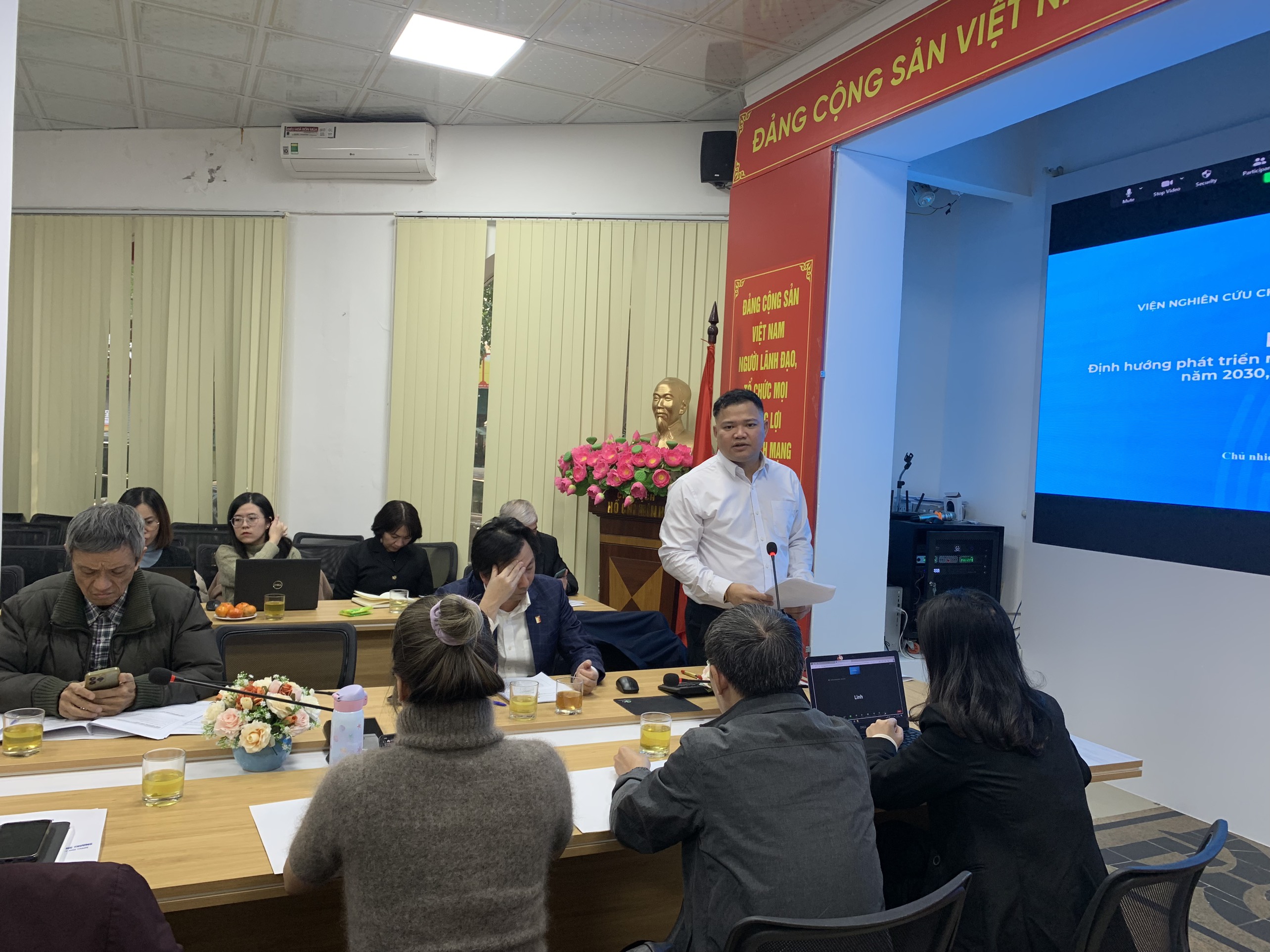 Hội thảo khoa học 