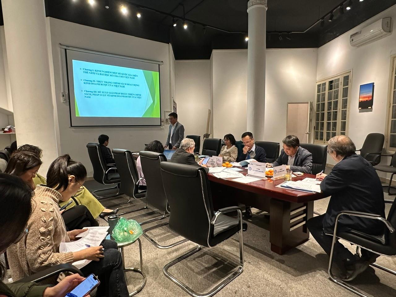 Nghiệm thu nhiệm vụ “Hoàn thiện chính sách về hoạt động kinh doanh rượu, bao gồm hoạt động sản xuất, nhập khẩu, phân phối, bán buôn, bán lẻ rượu”