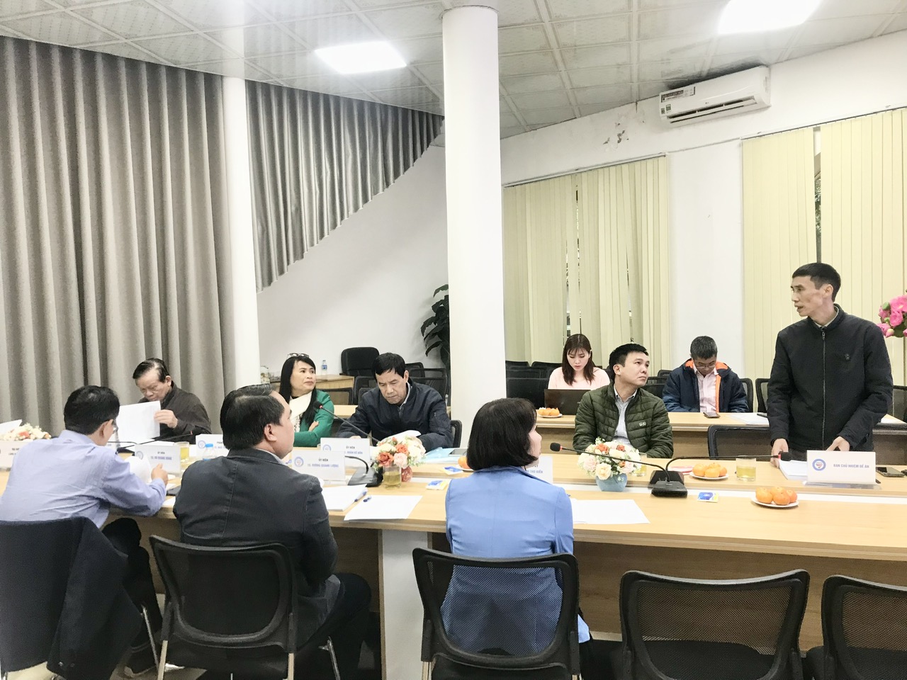 Nghiệm thu cấp Viện nhiệm vụ “Phát triển một số ngành công nghiệp có mức độ sử dụng tài sản trí tuệ cao”