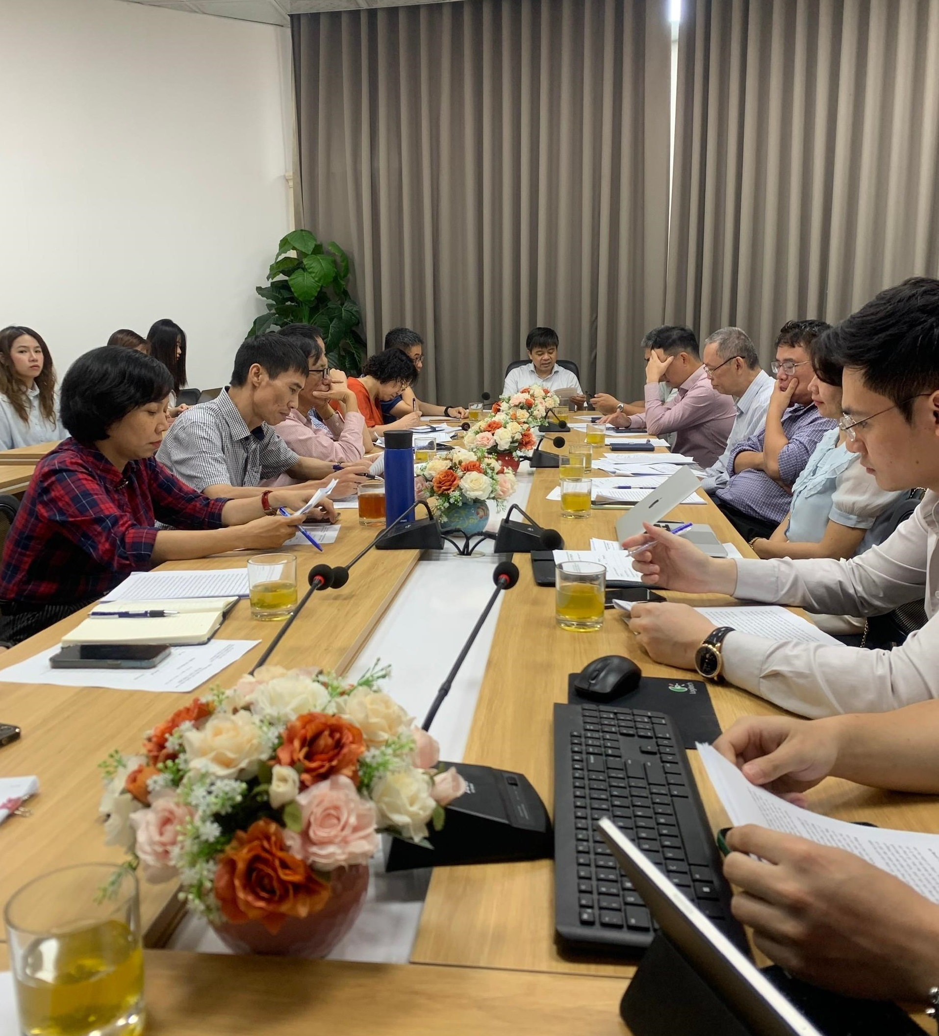 Hội thảo “Luận cứ khoa học đối với chiến lược, chính sách phát triển thương mại nội địa giai đoạn 2024-2030 (Bảo vệ nền tảng tư tưởng của đảng trong Ngành Công Thương 2024) ”