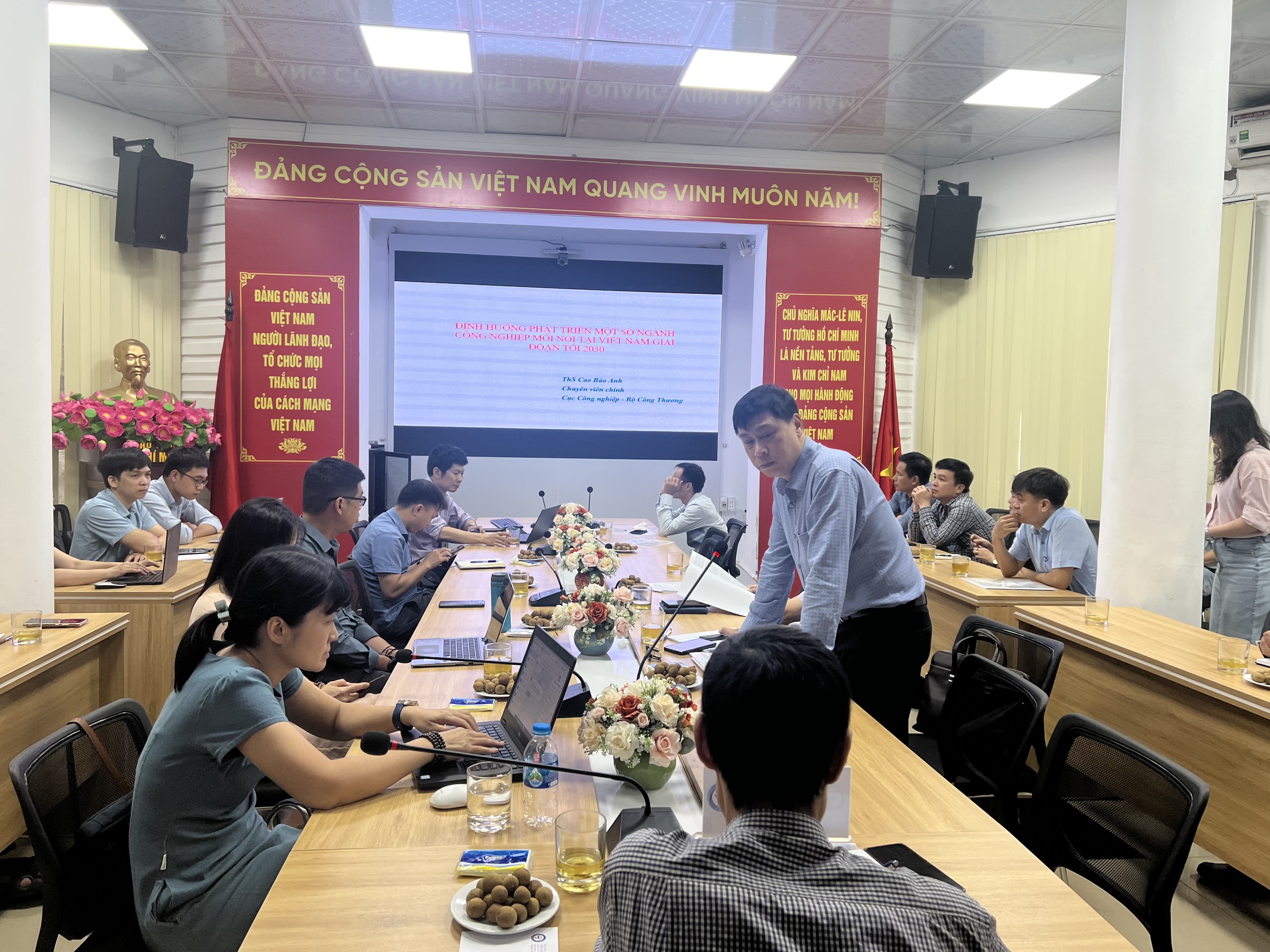 Hội thảo nhiệm vụ​“Định hướng phát triển một số ngành công nghiệp mới nổi tại Việt Nam giai đoạn tới 2030”