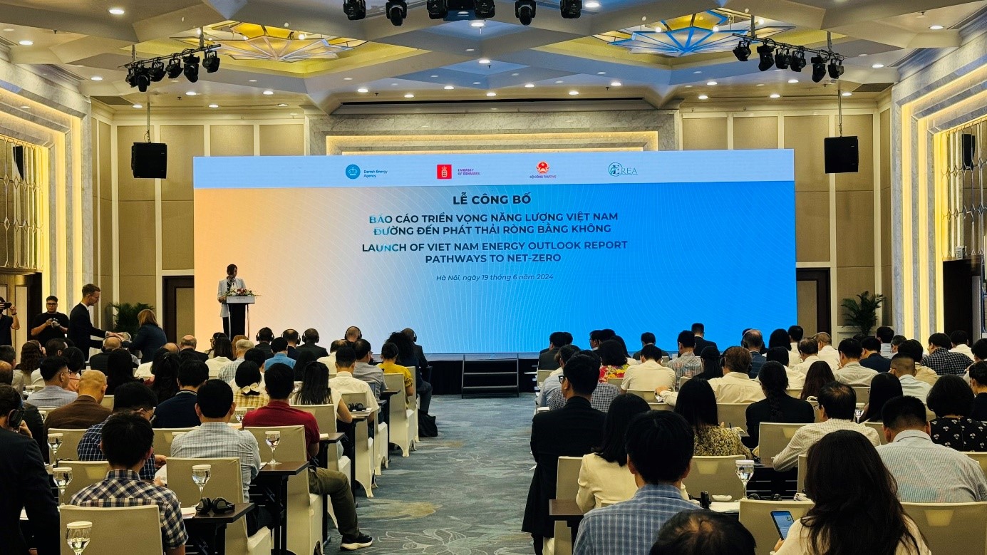 Lê công bố Báo cáo triển vọng năng lượng Việt Nam - đường đến phát thải ròng bằng không 