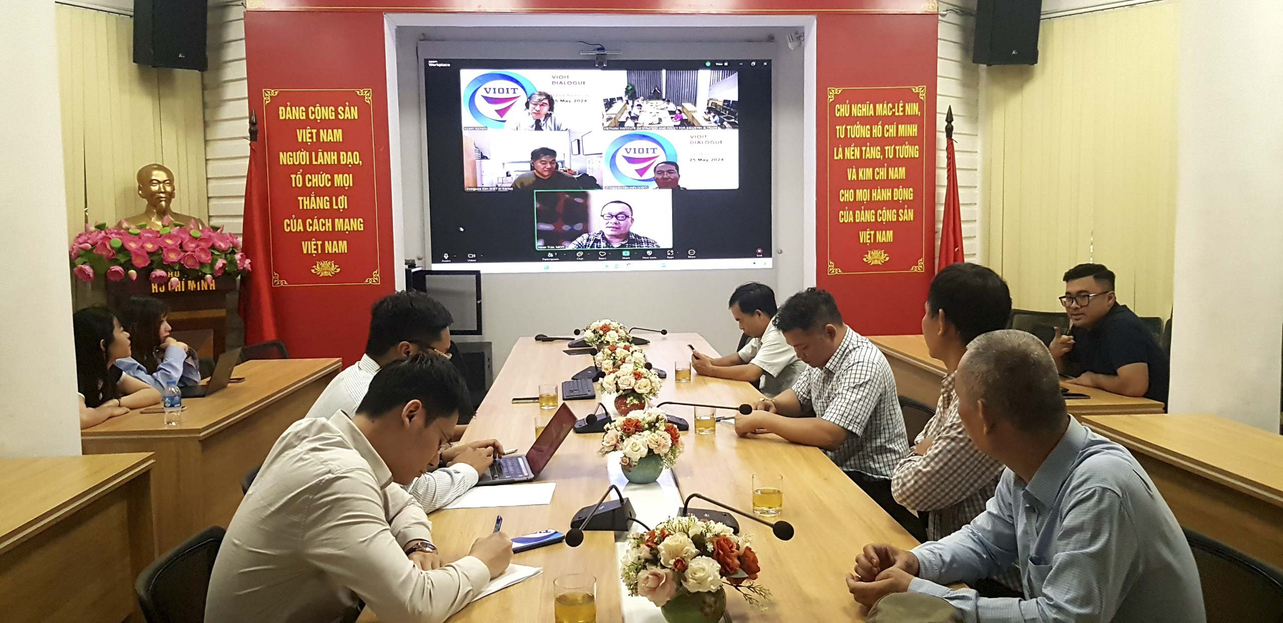 Đối thoại VIOIT DIALOGUE số 32 “Giải pháp tăng cường hợp tác Công nghiệp năng lượng và thương mại giữa Việt Nam và Hàn Quốc”