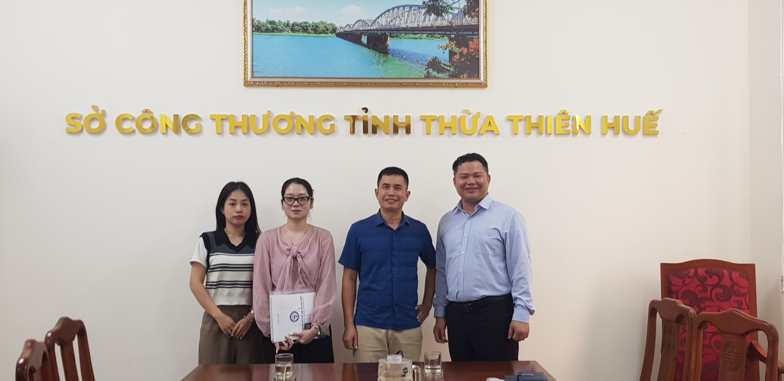 Đoàn khảo sát, thu thập số liệu và tổ chức hội thảo nhiệm vụ “Lập Báo cáo đánh giá môi trường chiến lược (ĐMC) của Chiến lược phát triển ngành ô tô Việt Nam đến năm 2030, tầm nhìn đến năm 2045”