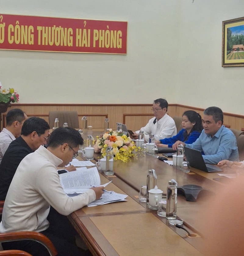 Đoàn công tác của Viện làm việc, khảo sát tại thành phố Hải Phòng thực hiện nhiệm vụ “Nghiên cứu, đề xuất các biện pháp hỗ trợ doanh nghiệp nhỏ và vừa (SMEs) tận dụng hiệp định CPTPP và tổng hợp bài viết liên quan đến thực thi Hiệp định”