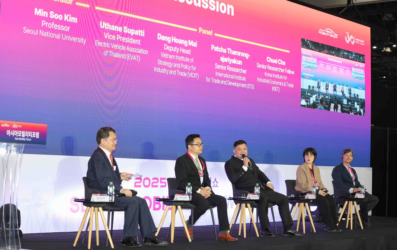 Đại diện Ban xúc tiến hợp tác quốc tế - VIOIT tham dự Diễn đàn ASIA Mobility và Triển lãm di động SEOUL 2025