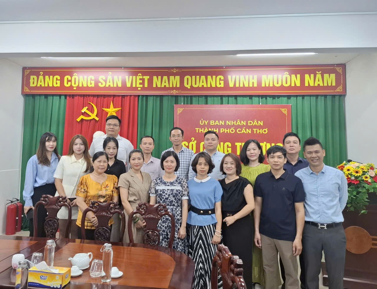 Đoàn công tác Viện khảo sát và tổ chức hội thảo về ứng phó với biến đổi khí hậu trong lĩnh vực Công Thương