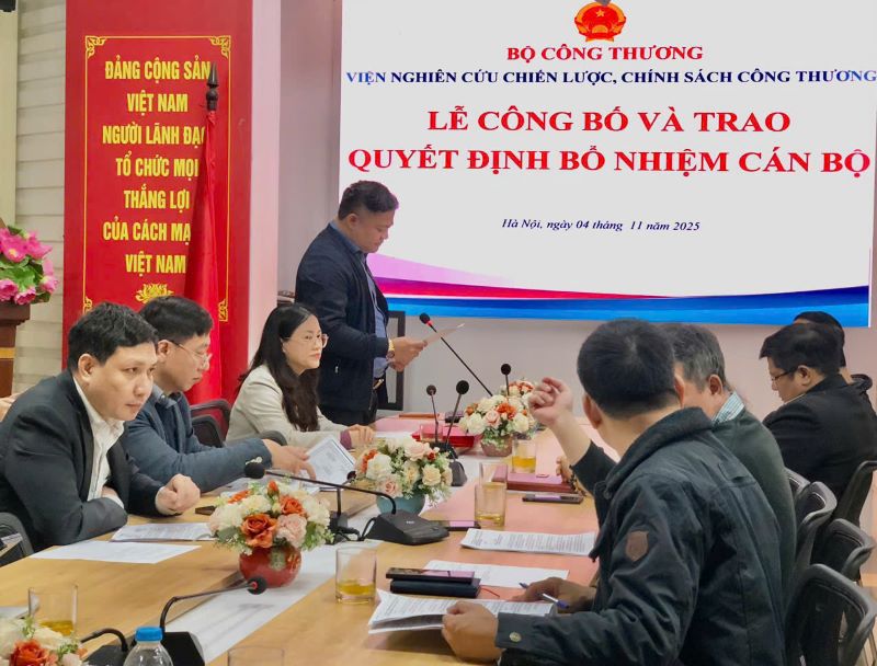 Viện Nghiên cứu Chiến lược, Chính sách Công Thương tổ chức Lễ công bố và trao Quyết định bổ nhiệm cán bộ